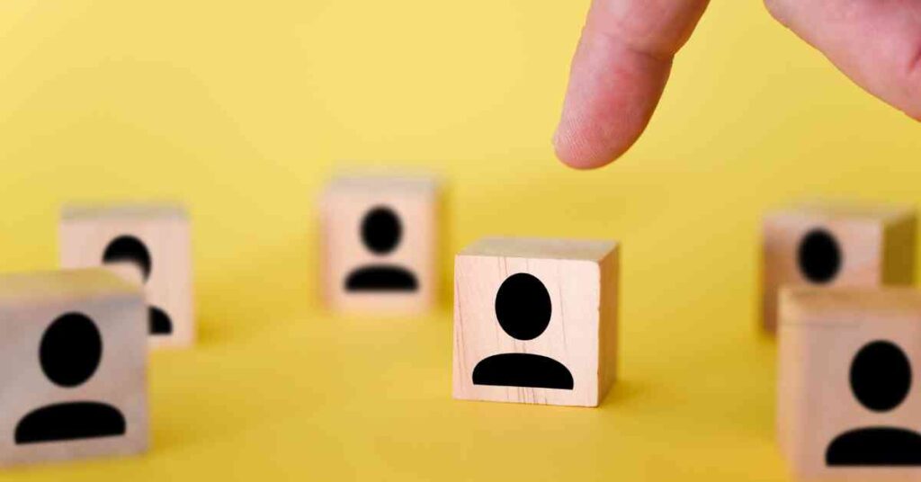 remote HR support specialist for e-commerce